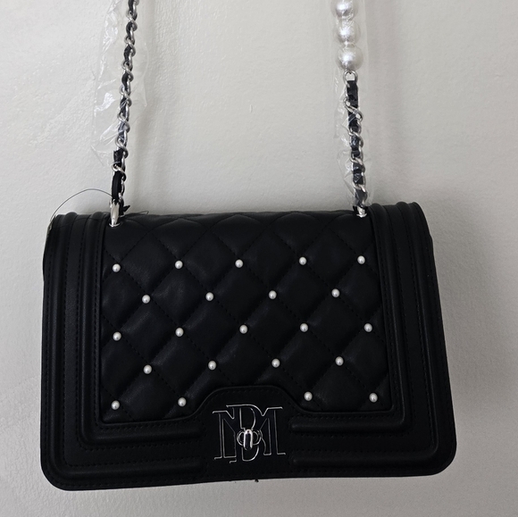 Badgley Mischka Quilted letter Turn lock Crossbody Bomber Pearls Black NWT - Picture 10 of 10